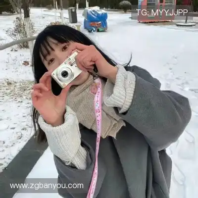 龙含雅